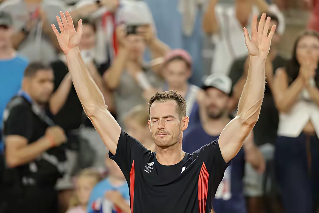 爱游戏入口-戴维斯杯碾压拉沃尔杯，穆雷惊艳四座