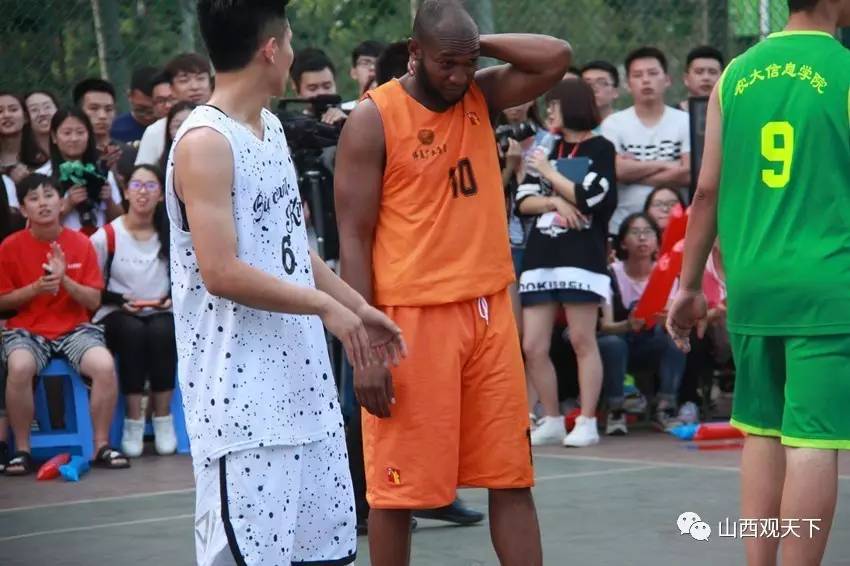 爱游戏在线-墨西哥翻盘塞内加尔，伊布统治全场