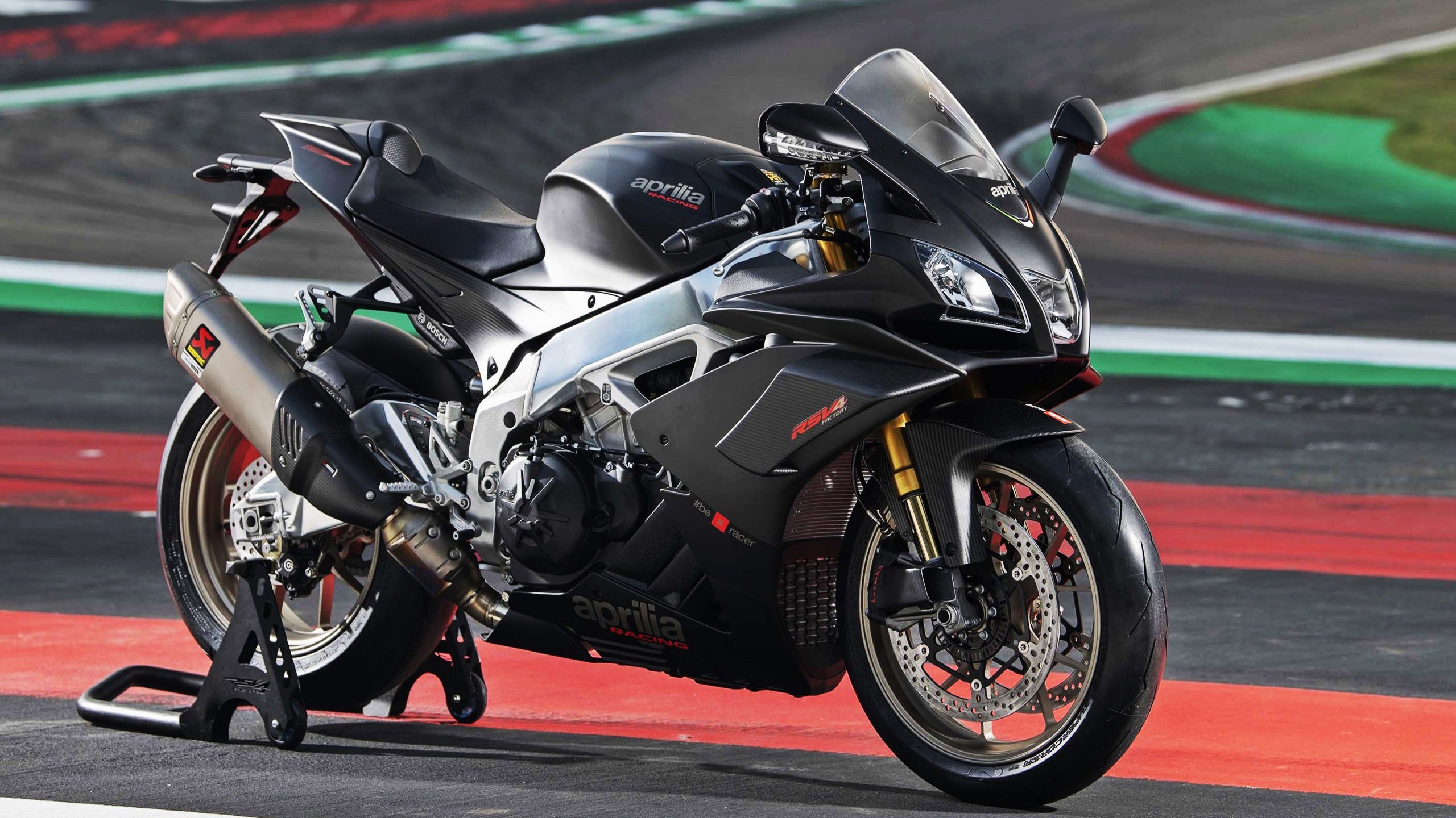 足球之桥,比利亚雷亚尔巅峰对决如何奏响美加墨世界杯的土耳其狂想曲