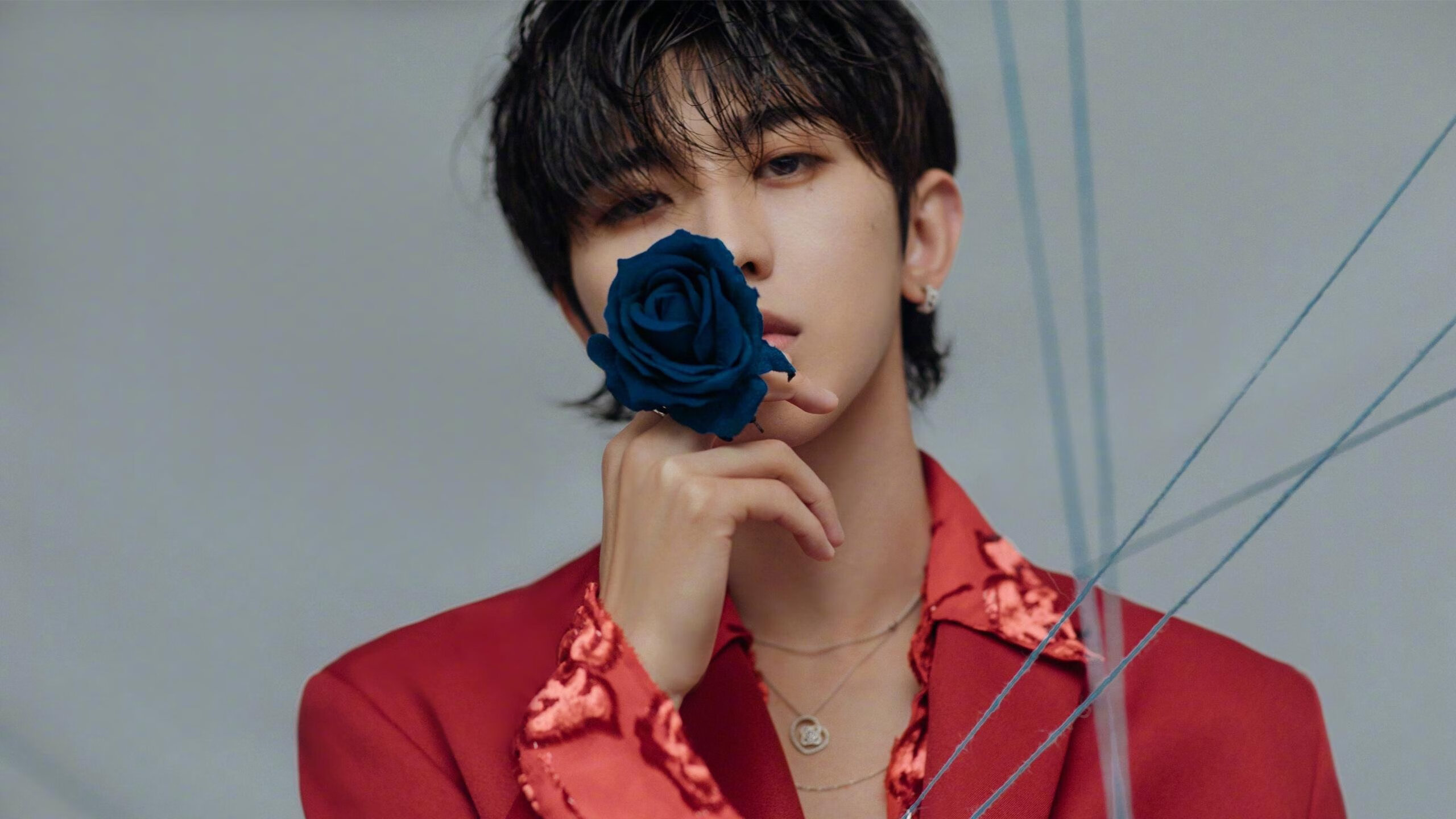 欧冠半决赛之夜，詹姆斯用降维打击撕碎钢铁防线