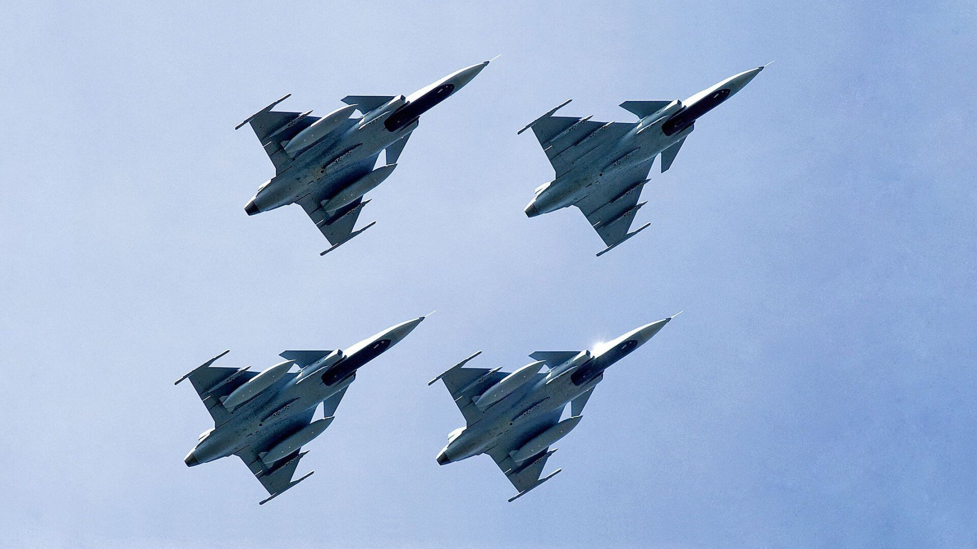 当绿茵场遇上总决赛地板，萨内的教科书式表演