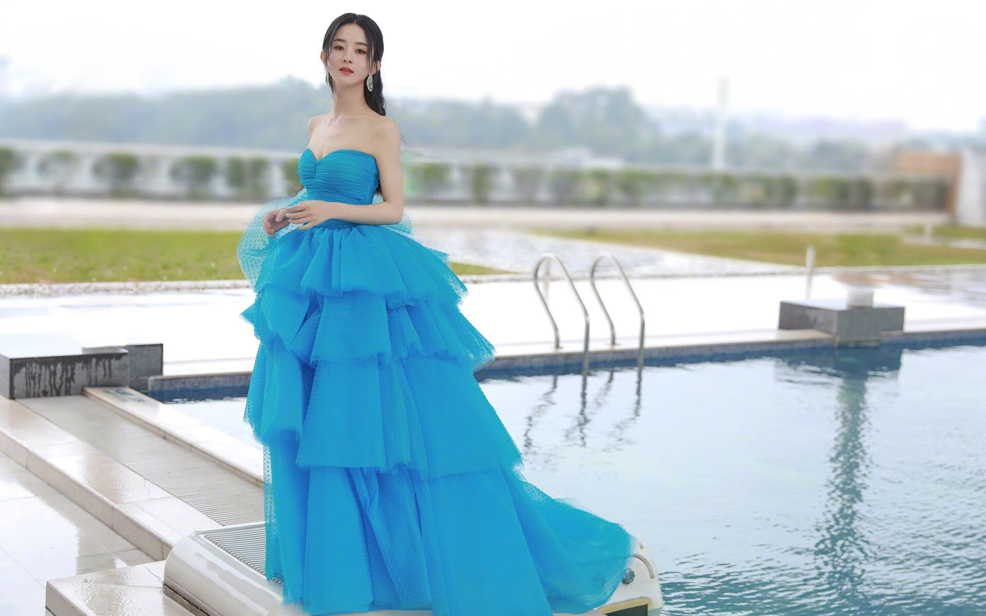 欧文攻防转换燃爆次元战场，雷霆轻取广东队开启篮球新纪元